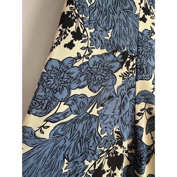 Jones New York 100% Silk Floral Midi Skirt Blue Cream A-Line Bias Cut Size 12 - Picture 6 of 7